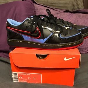 New Black & Blue Nike Indee Sneakers!!!